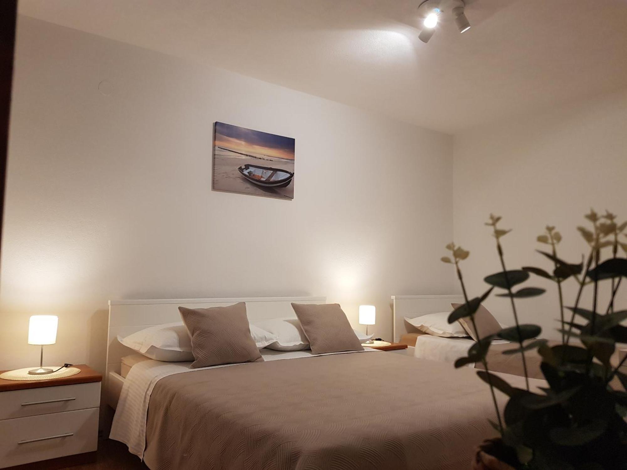 Bed & Breakfast Huljic Hvar Town Exterior photo