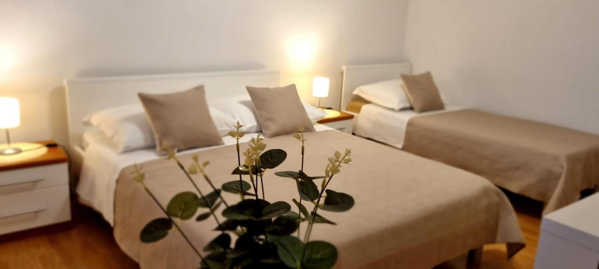 Bed & Breakfast Huljic Hvar Town Exterior photo